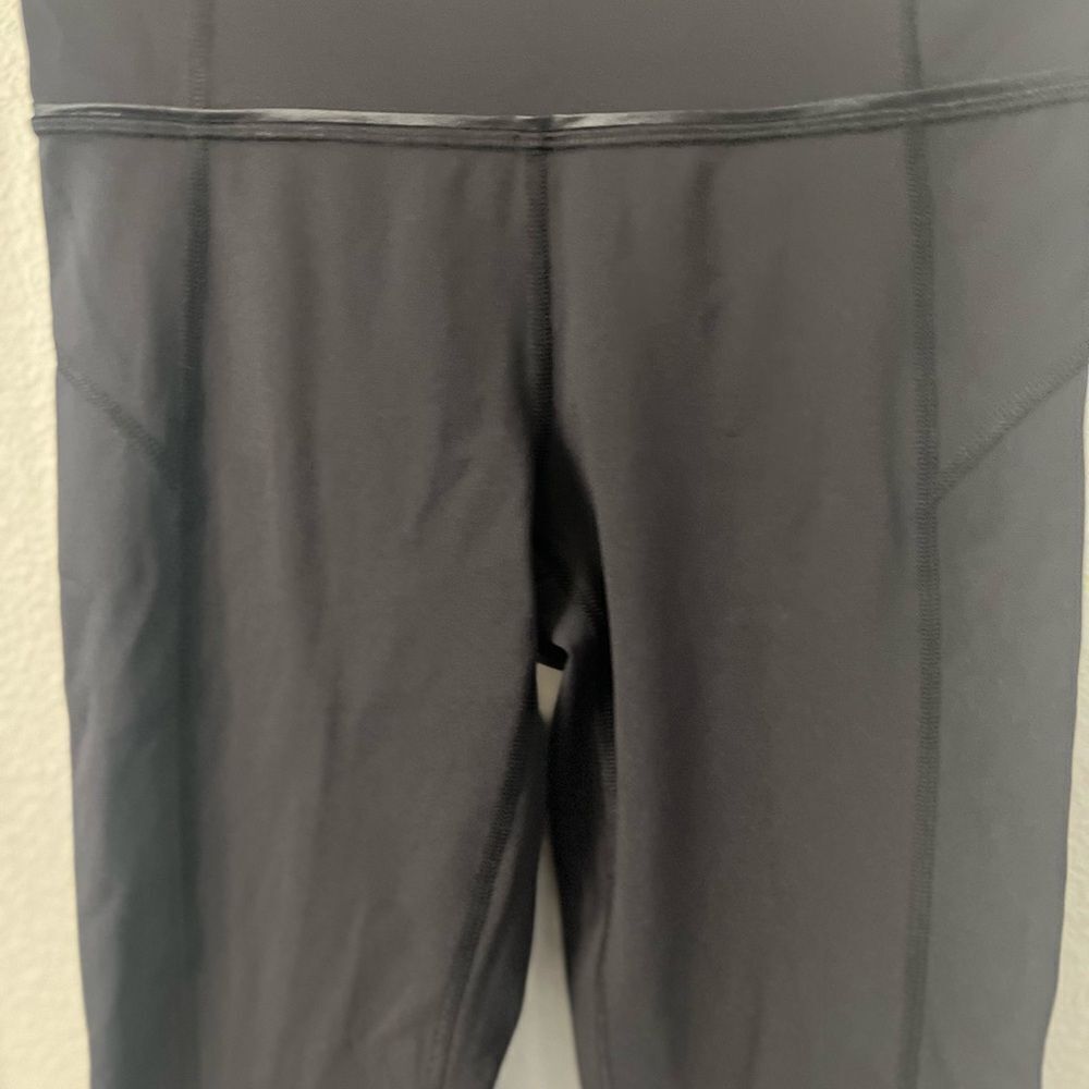 Lululemon Pace Queen Tight 7/8 Length Size 4 Black Reflective Full On Luxtreme - Picture 8 of 15
